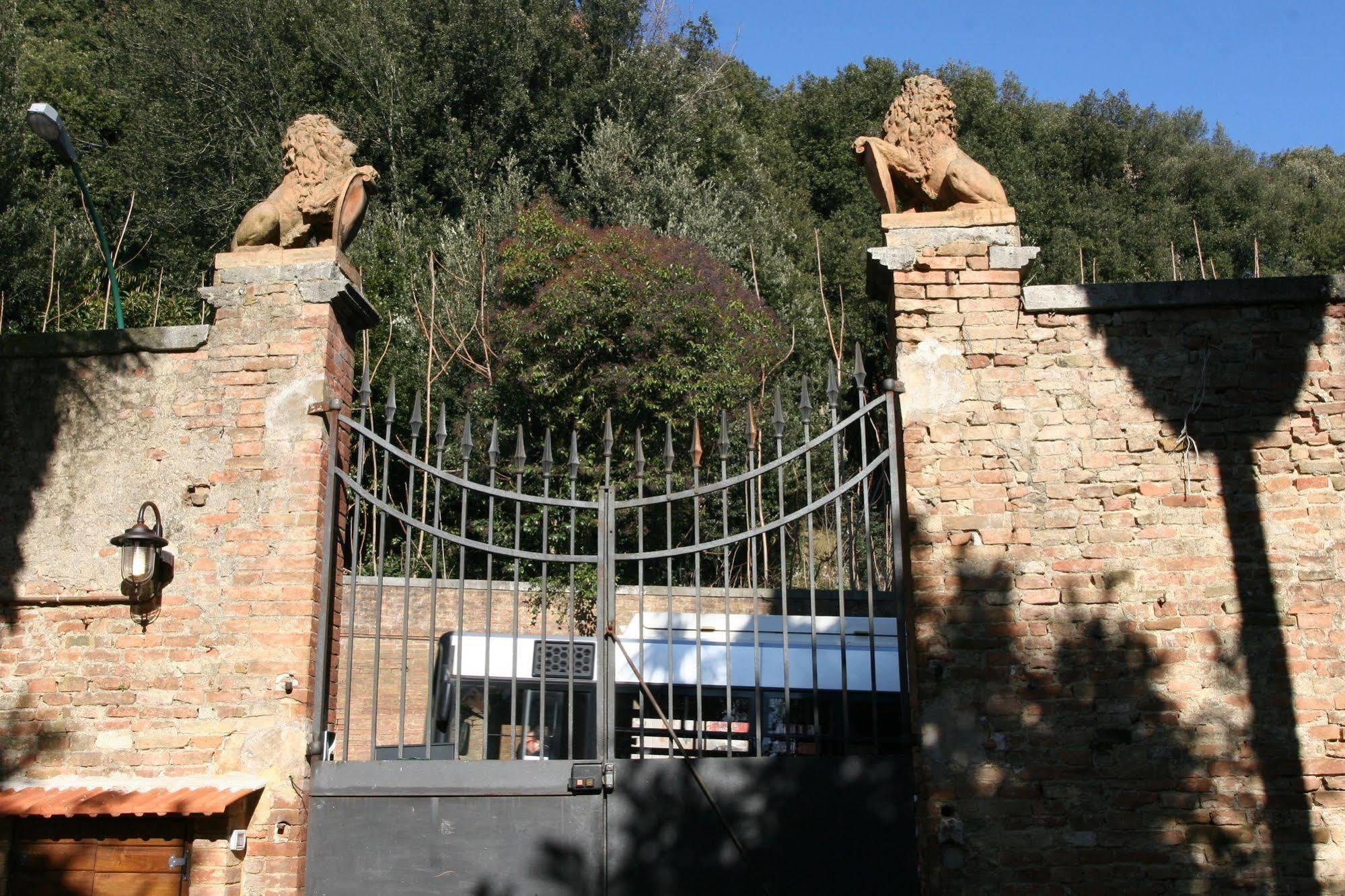 B&B La Coperta Ricamata Siena Exterior photo
