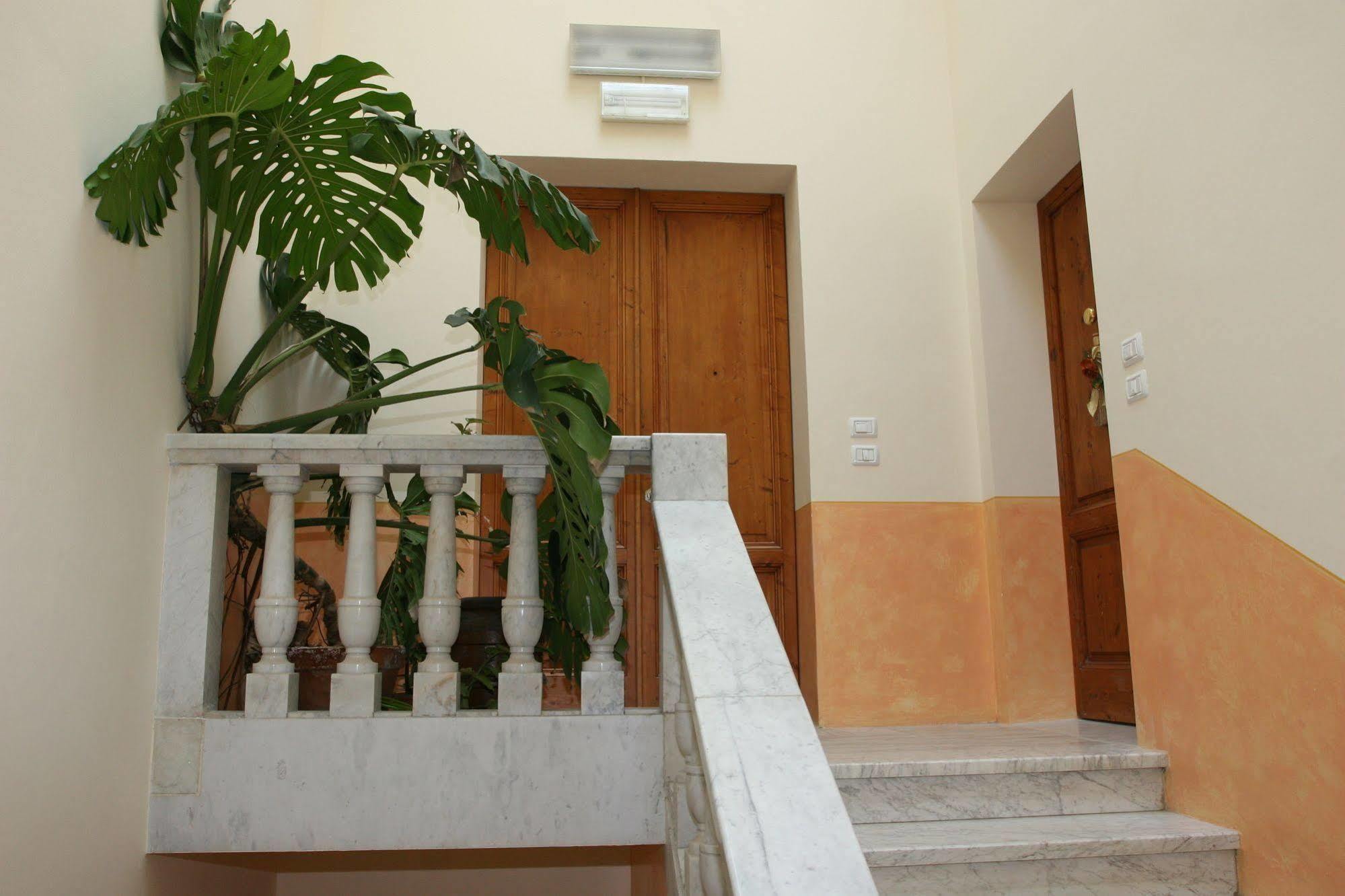 B&B La Coperta Ricamata Siena Exterior photo